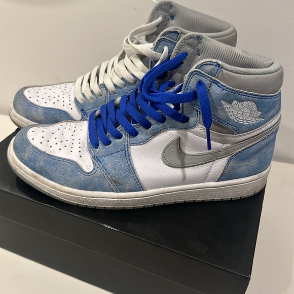 Nike sneakers - Picture 2 of 4